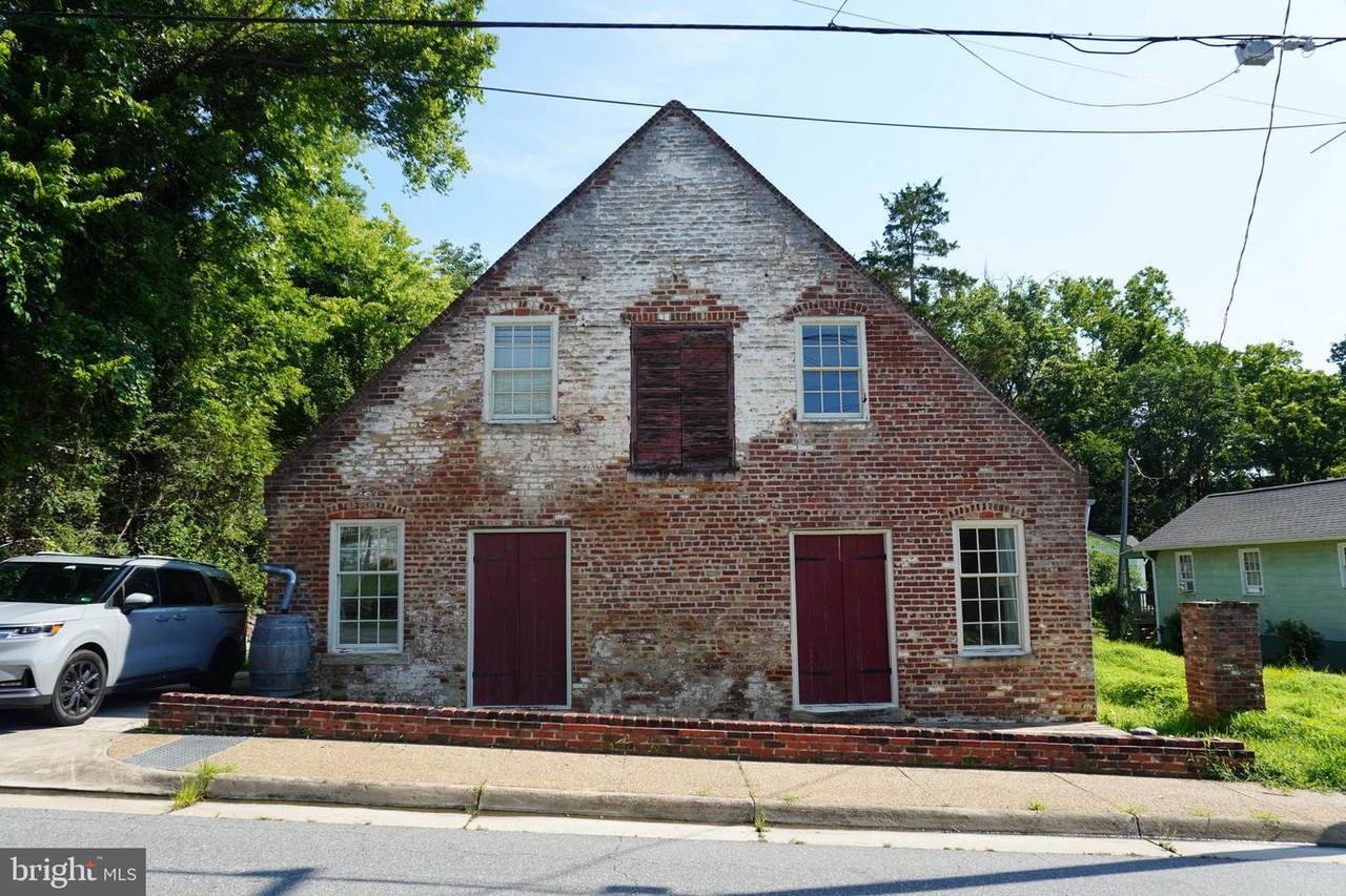 121 Washington Street - Photo 1