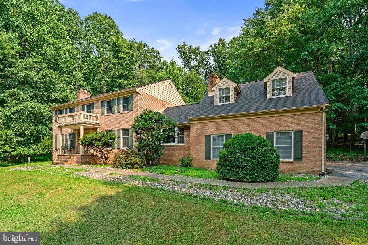 300 Stonehurst Road - Photo 1
