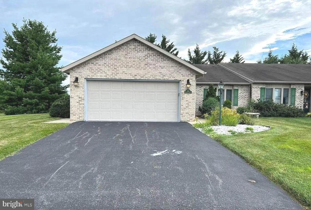364 Phoenix Drive - Photo 1