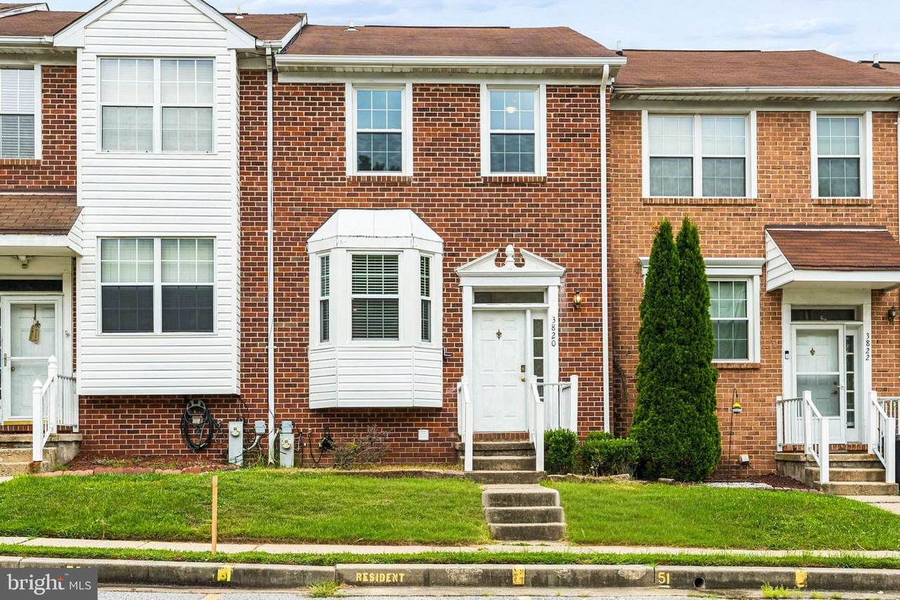 3820 Rolling Way - Photo 1