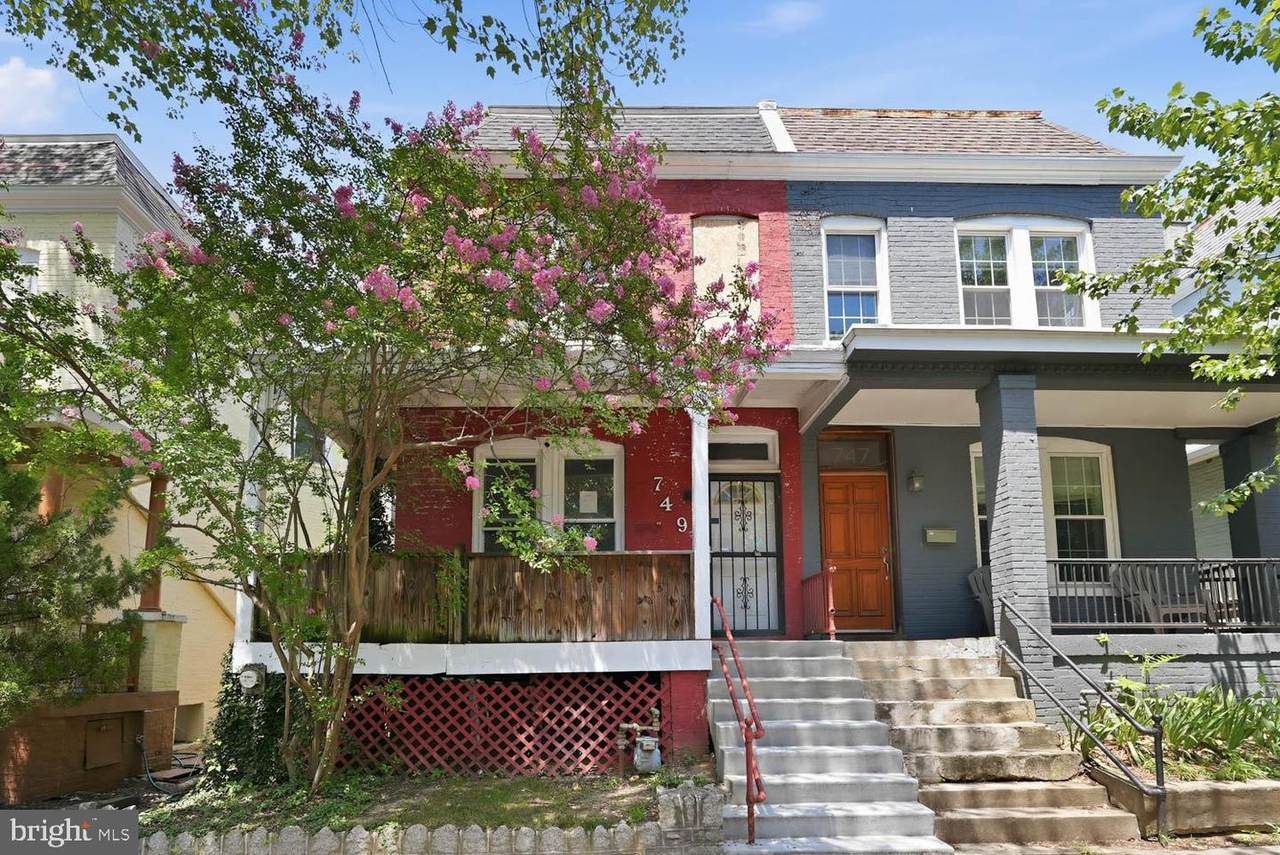 749 Girard Street - Photo 1