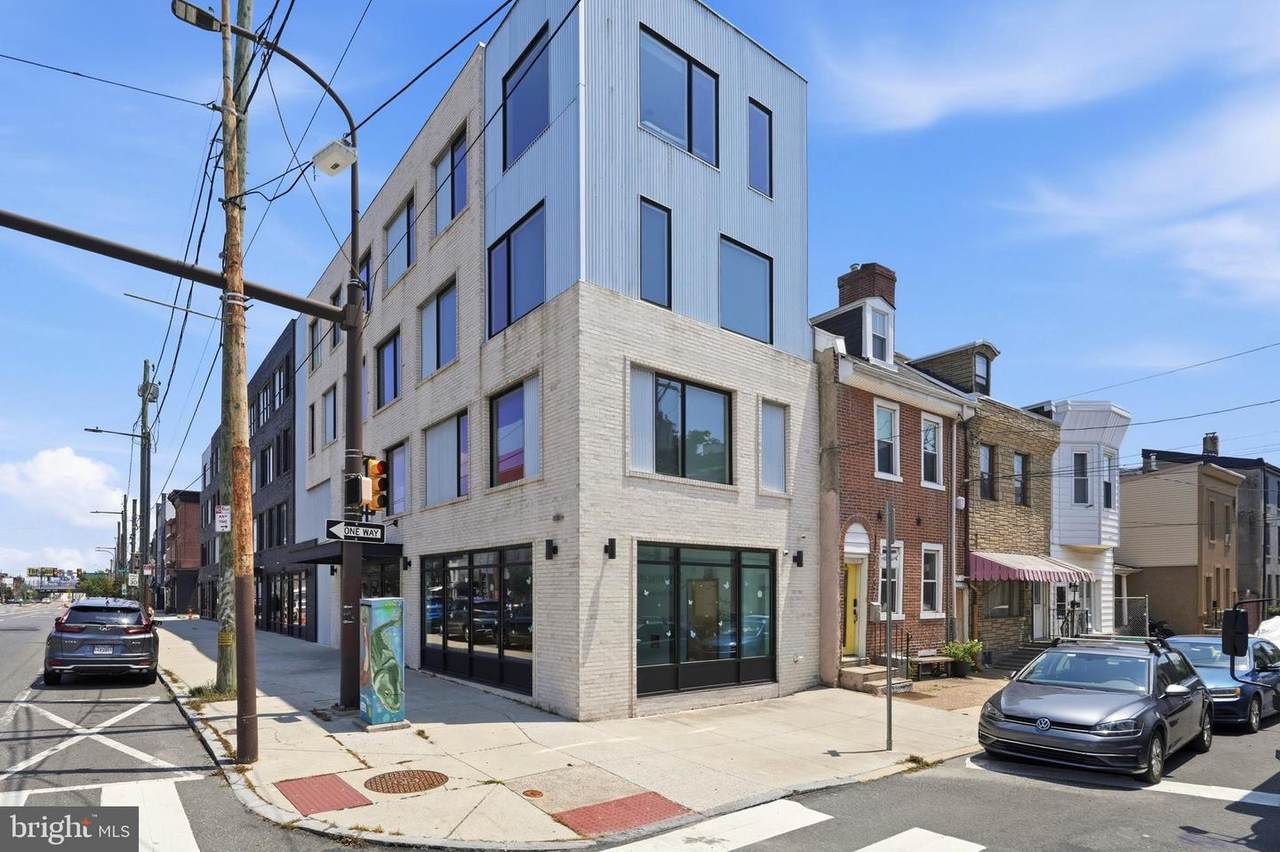 512-18 Girard Avenue - Photo 1