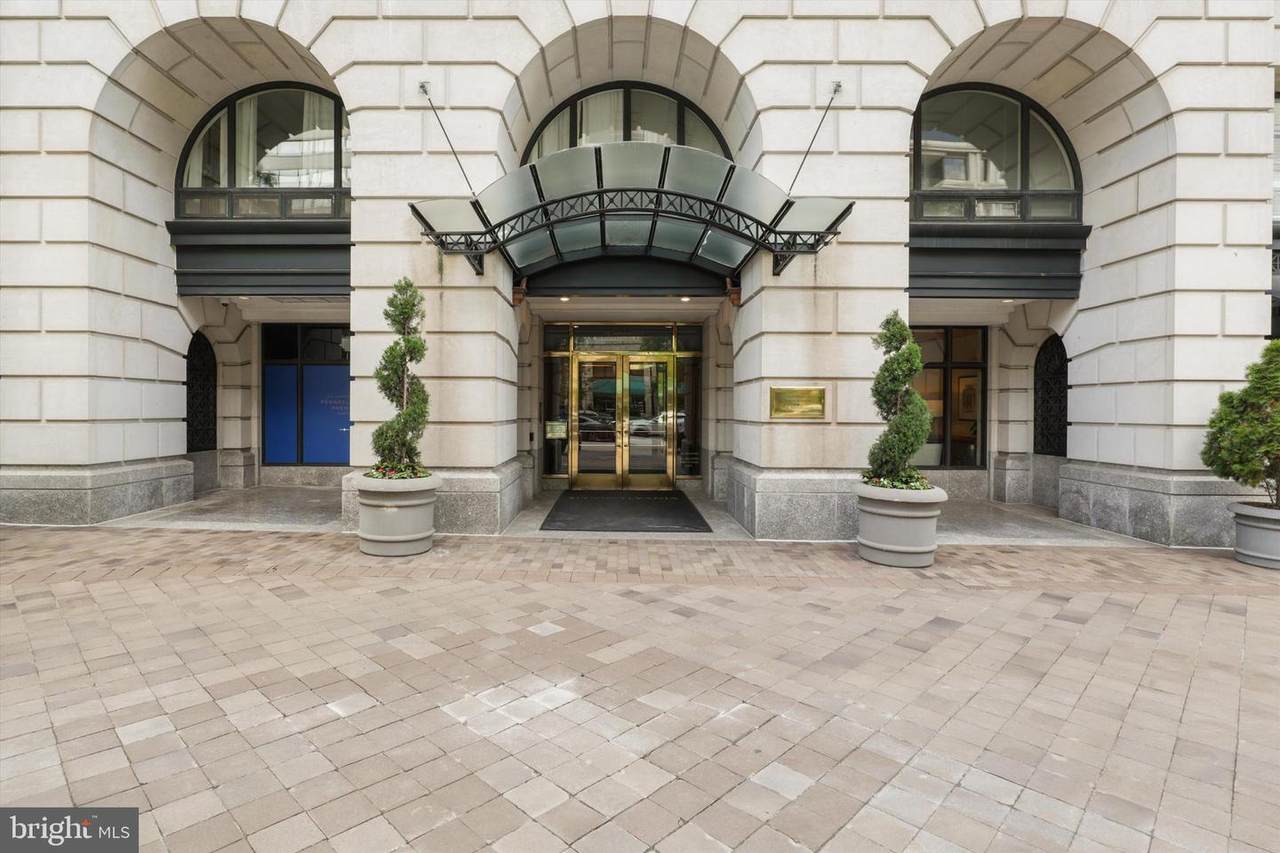 601 Pennsylvania Avenue - Photo 1