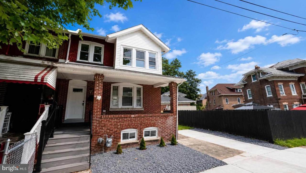 26 Elmhurst Avenue - Photo 1