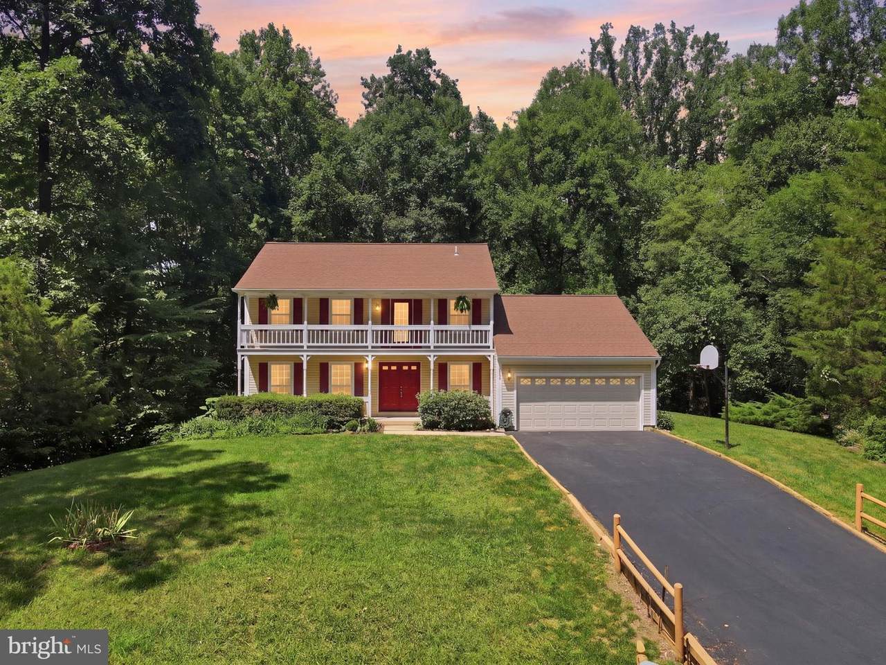 6090 River Forest Drive - Photo 1