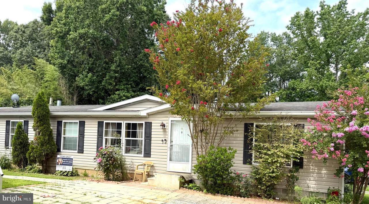 5 Garden Ln - Photo 1