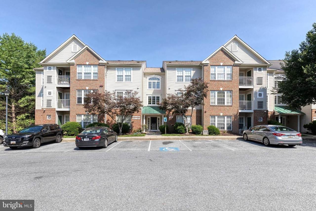 3021 Hunting Ridge Drive - Photo 1