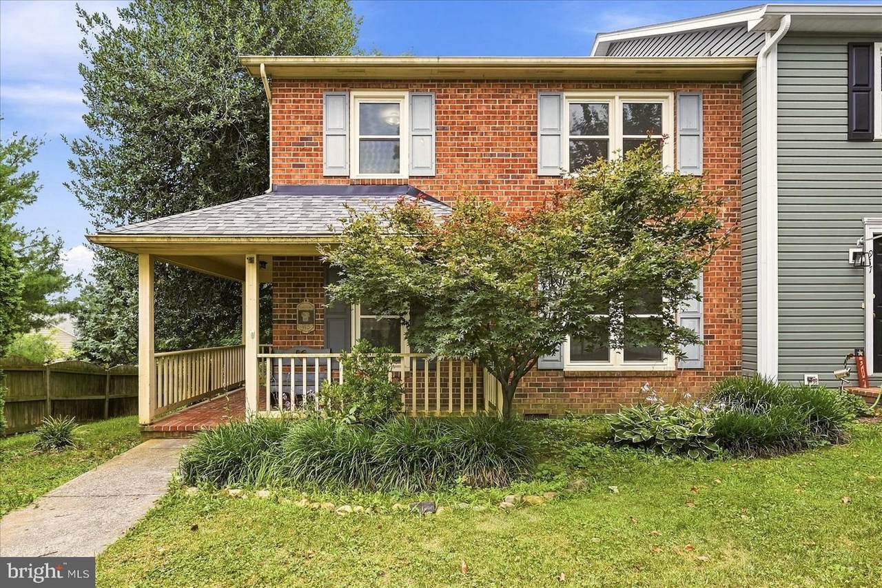 913 Orchard Hill Drive - Photo 1