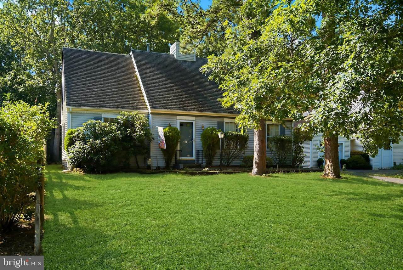 526 Revere Way - Photo 1
