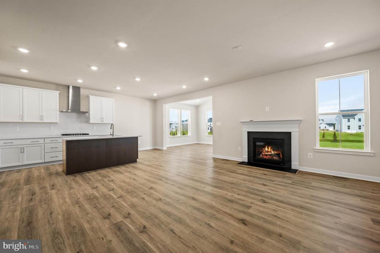 340 Appleford Circle - Photo 1