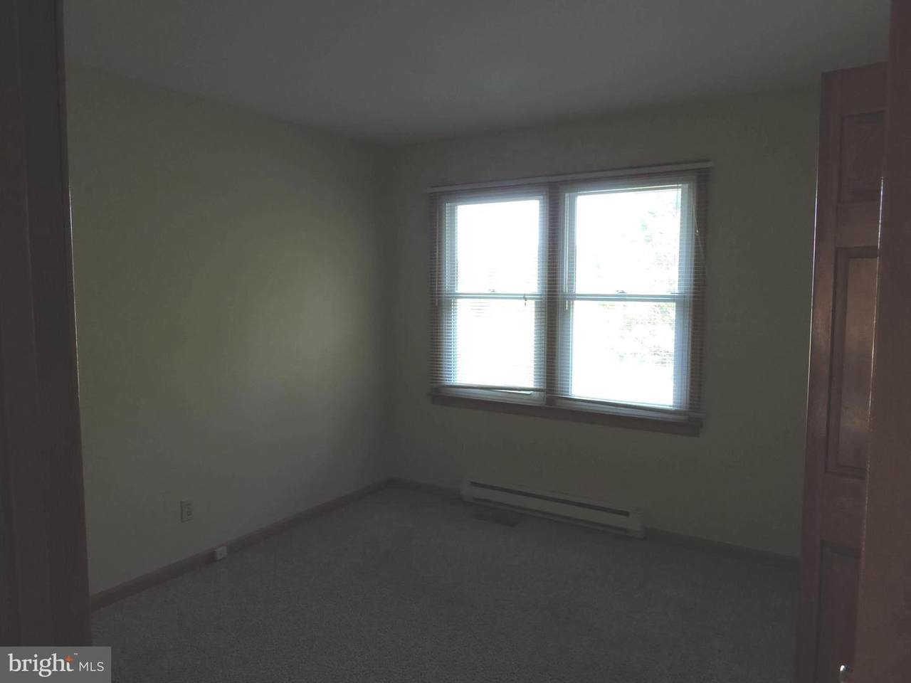 https://bt-photos.global.ssl.fastly.net/brightmls/1280_boomver_1_805154231040-2.jpg