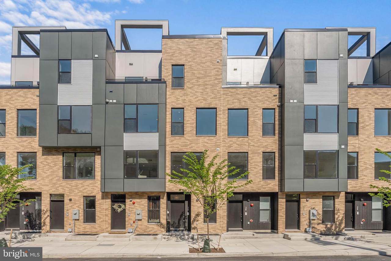 635 7TH Street - Photo 1