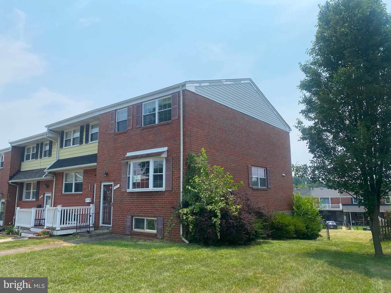 907 Stormont Circle - Photo 1