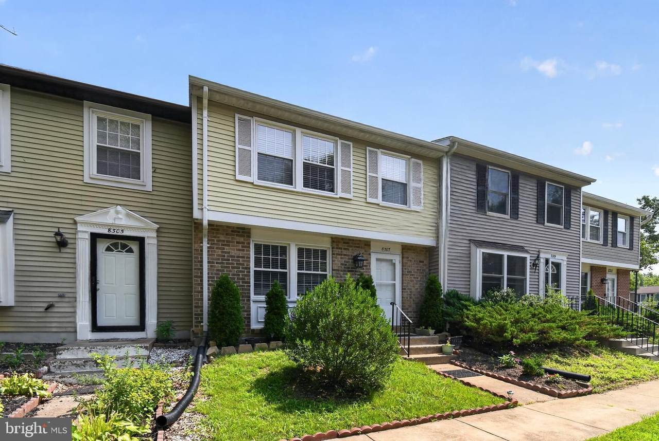 8307 Pondside Terrace - Photo 1