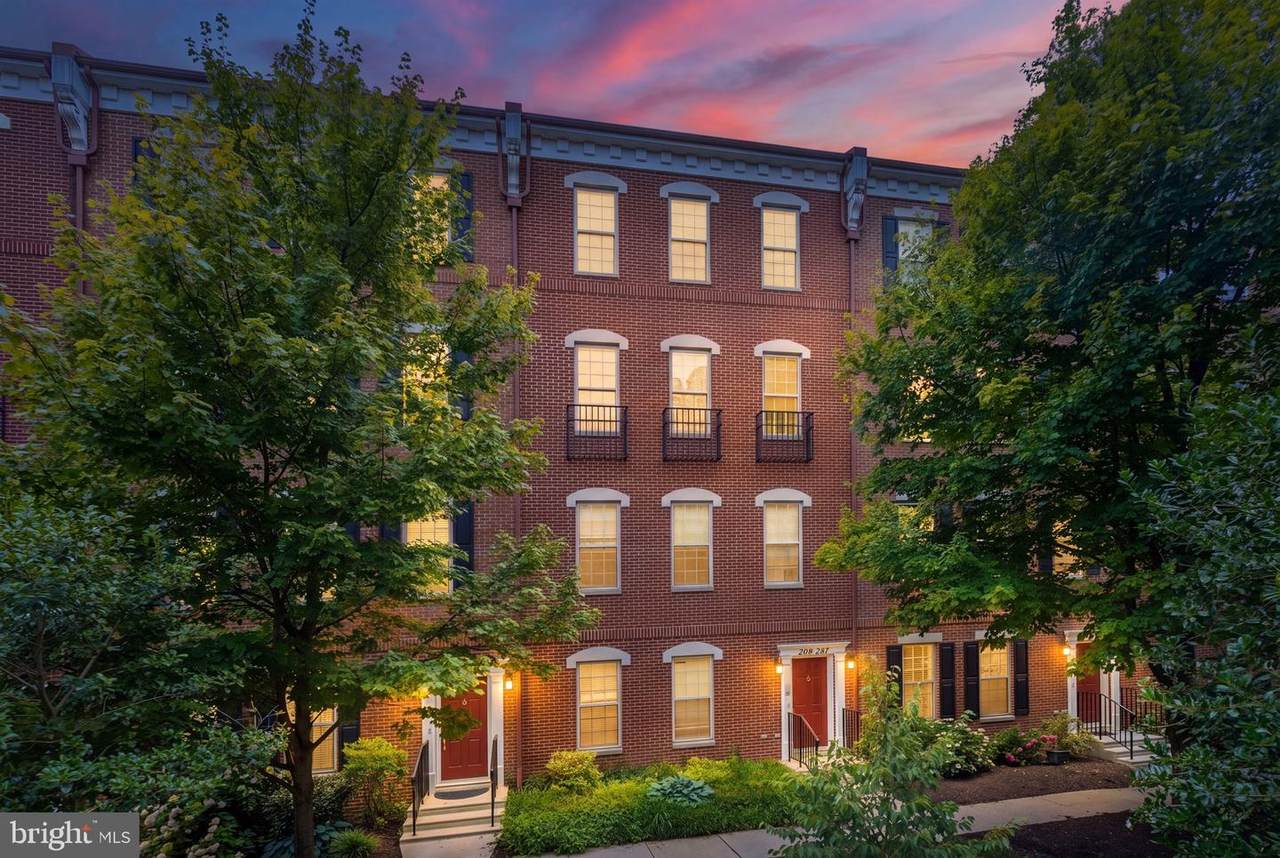 207 Captains Way - Photo 1