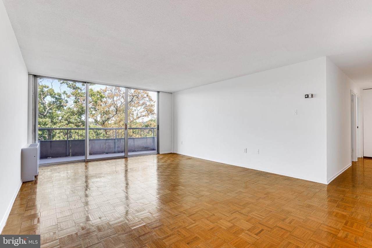 100 West Avenue - Photo 1
