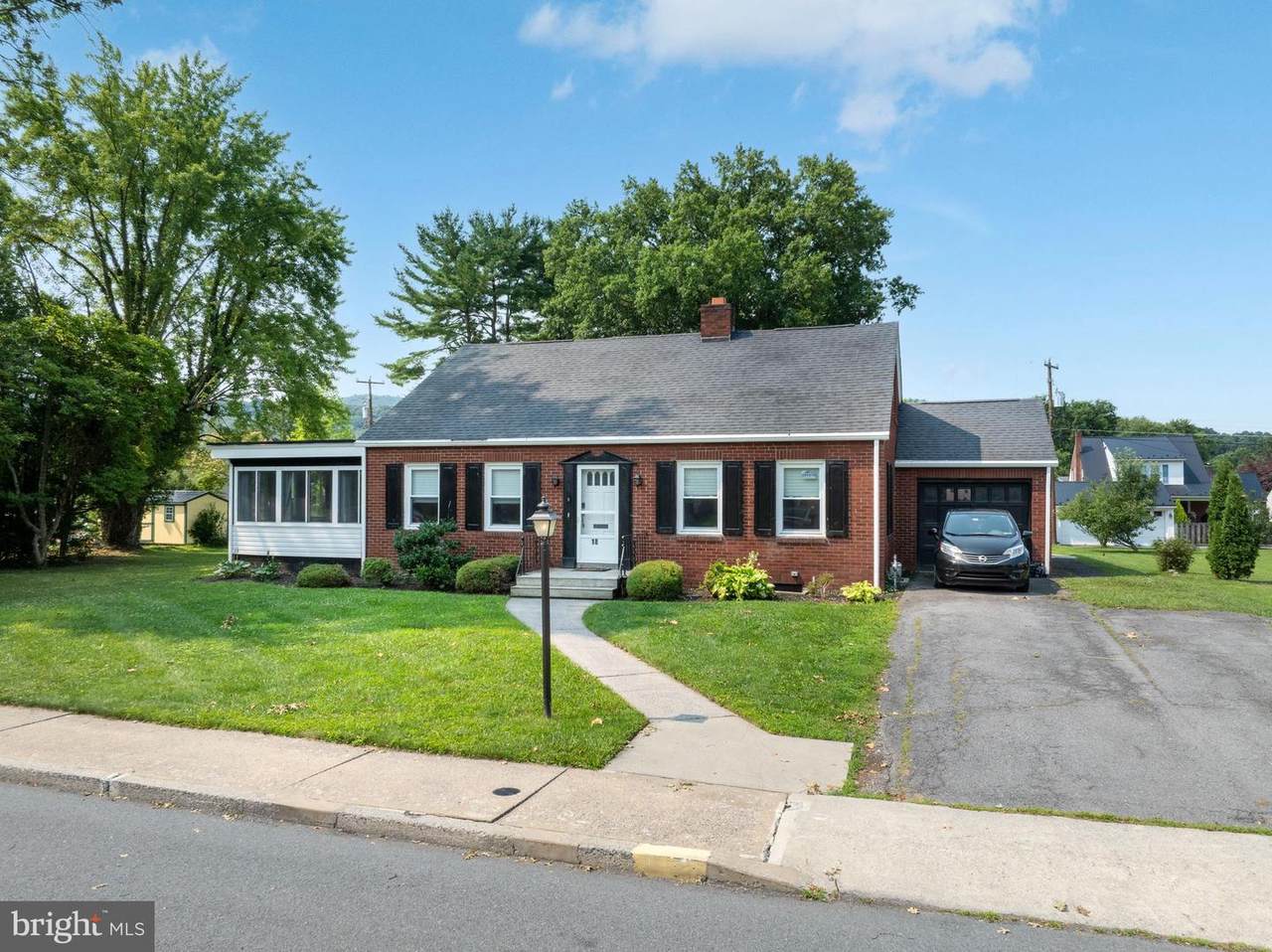 18 Sunset Road - Photo 1
