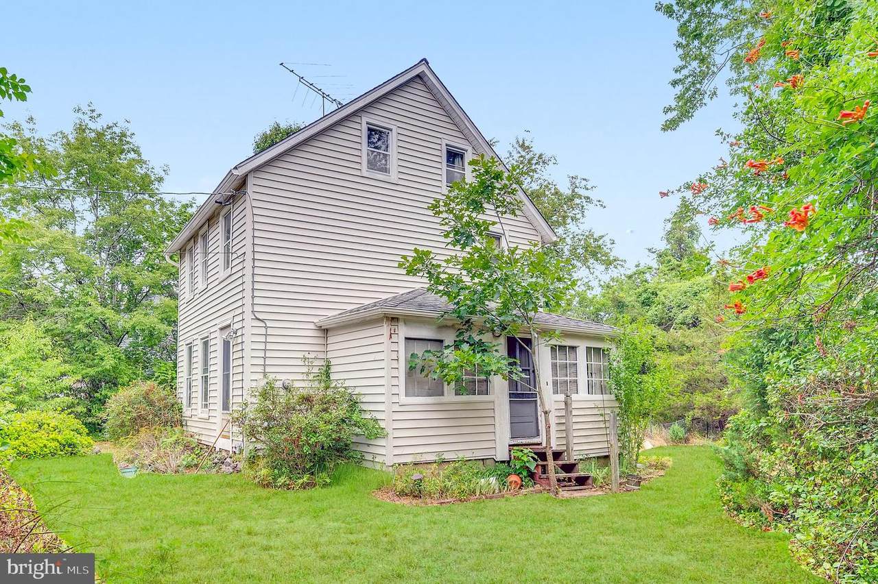 114 Division Street - Photo 1