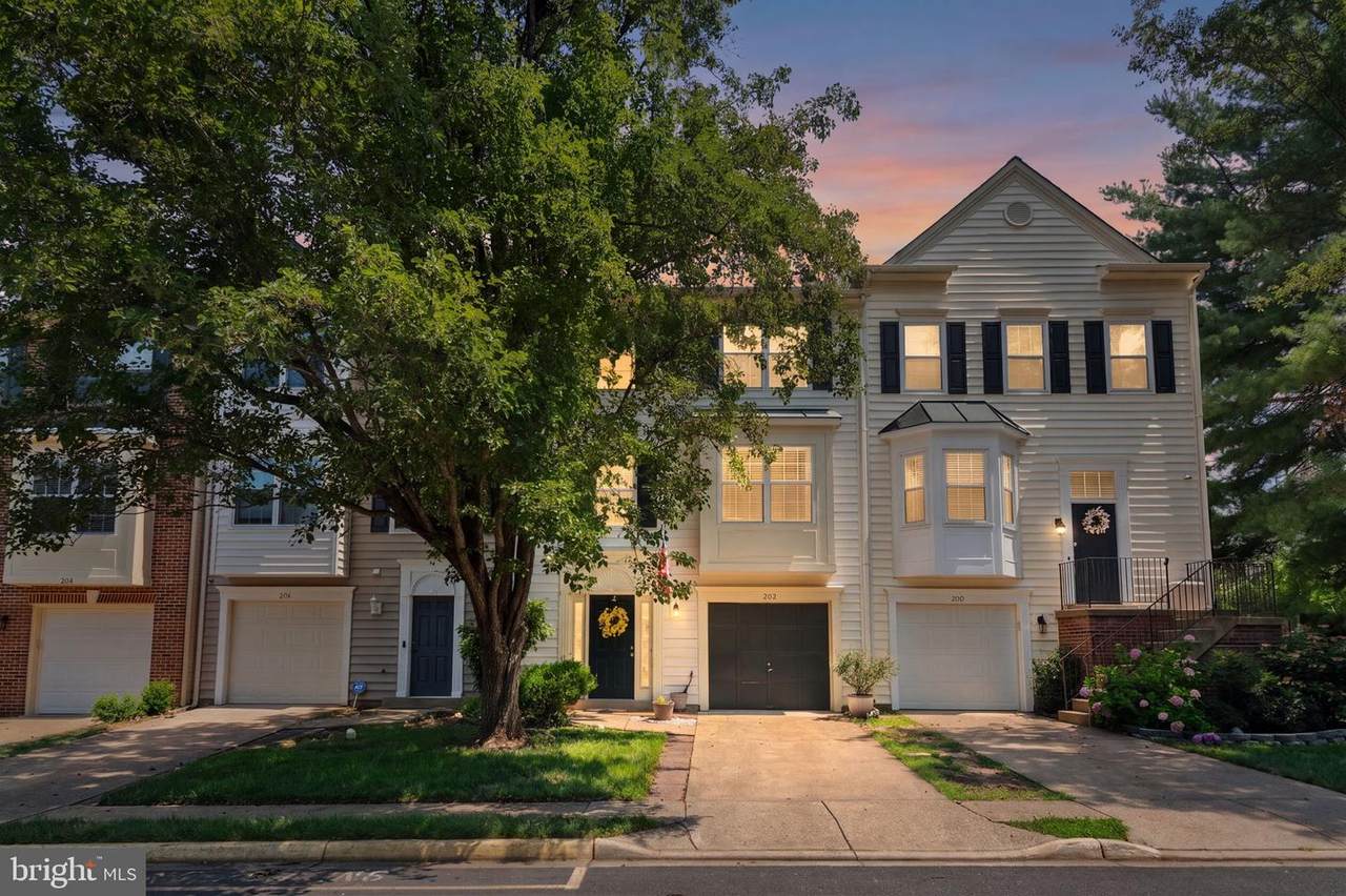 202 Park Brook Court - Photo 1