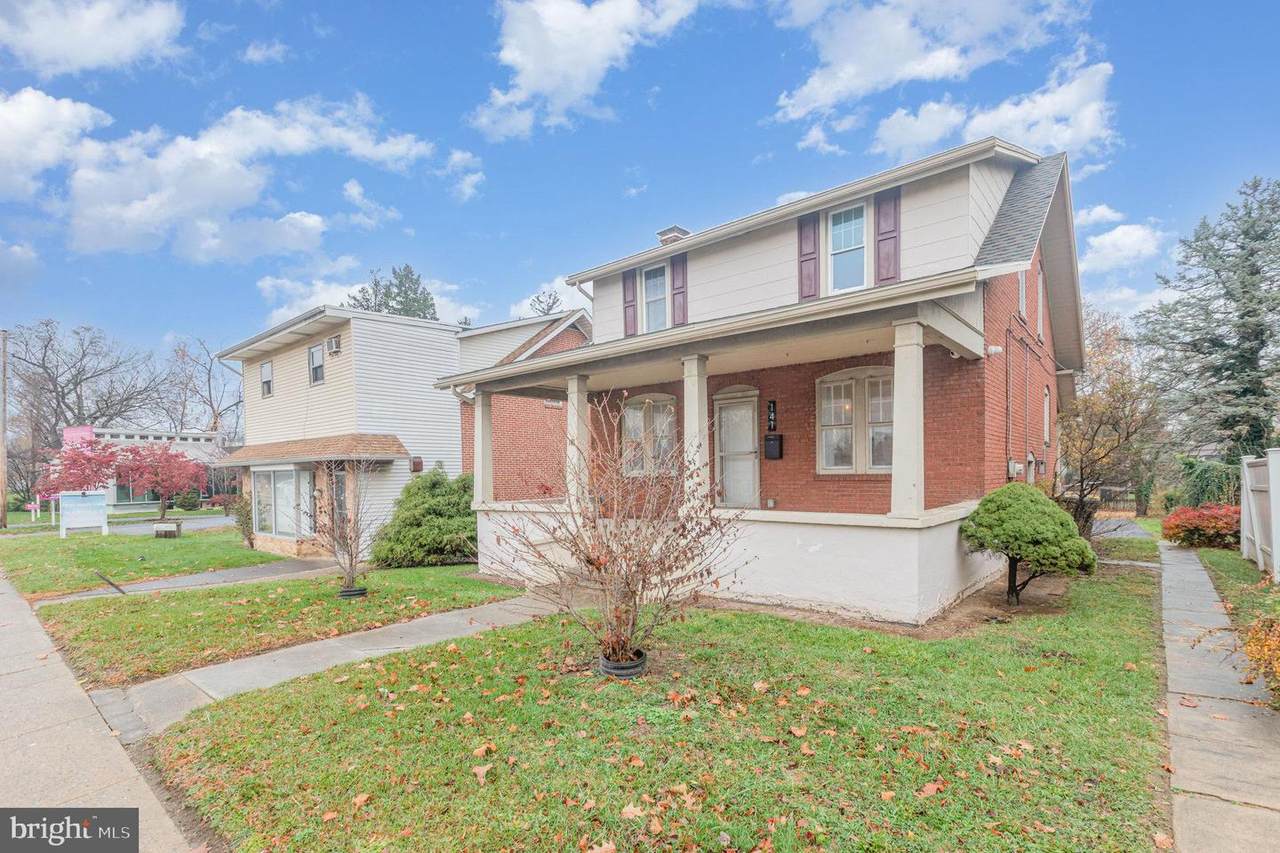 141 32ND Street - Photo 1