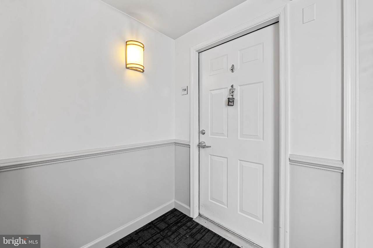 https://bt-photos.global.ssl.fastly.net/brightmls/1280_boomver_1_805157152698-2.jpg