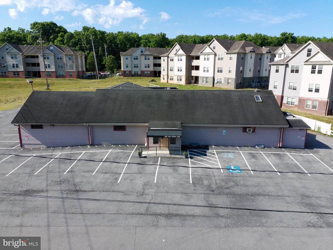 100 Hot Point Avenue - Photo 1