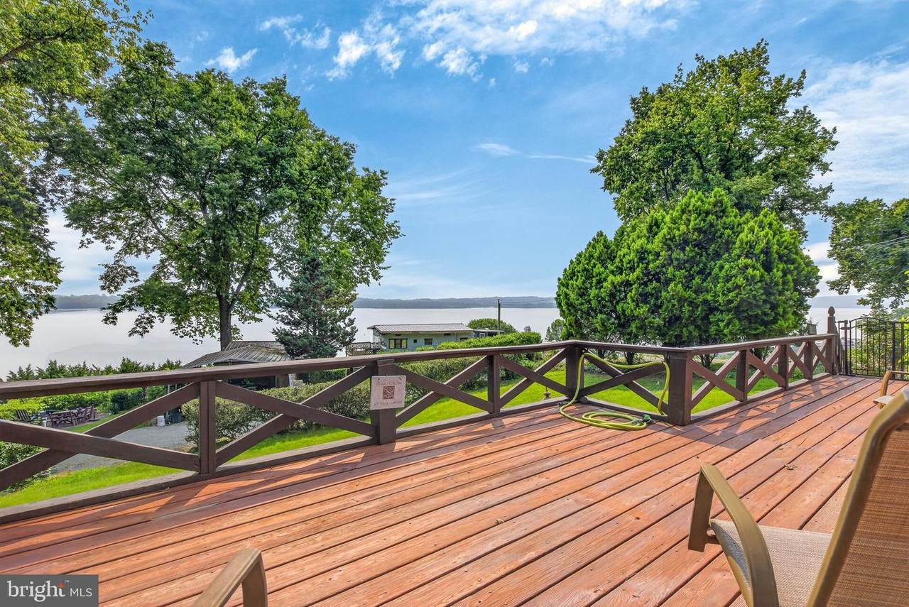 101 Pelican Lane - Photo 1