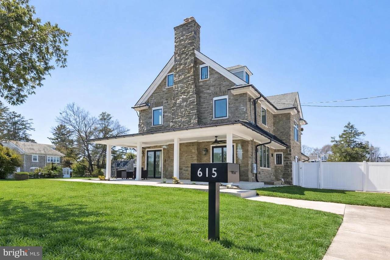 615 Mt. Pleasant - Photo 1