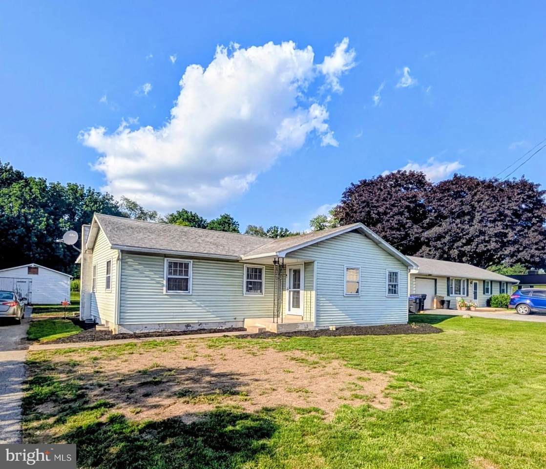 3403 Lincoln Highway - Photo 1