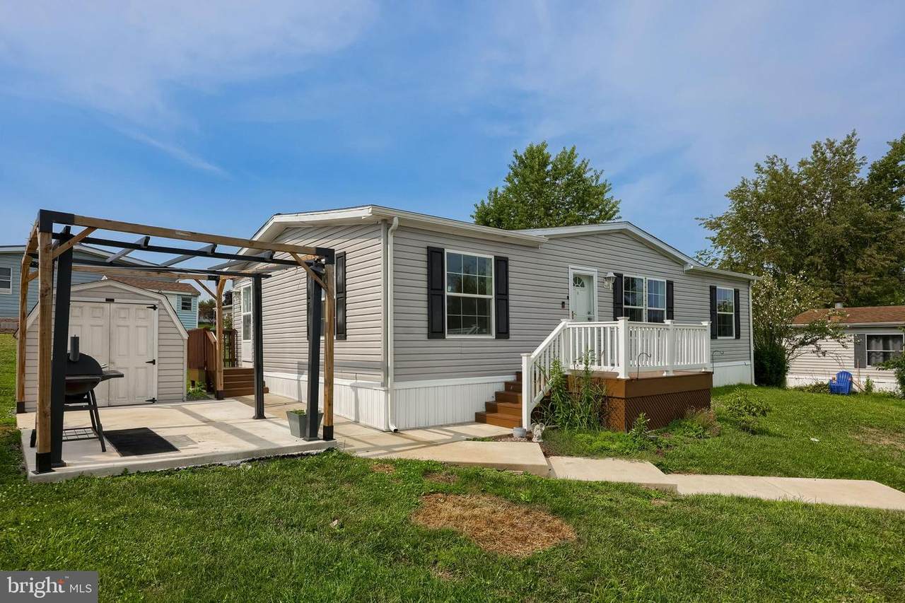 101 Fawn Meadow Court - Photo 1