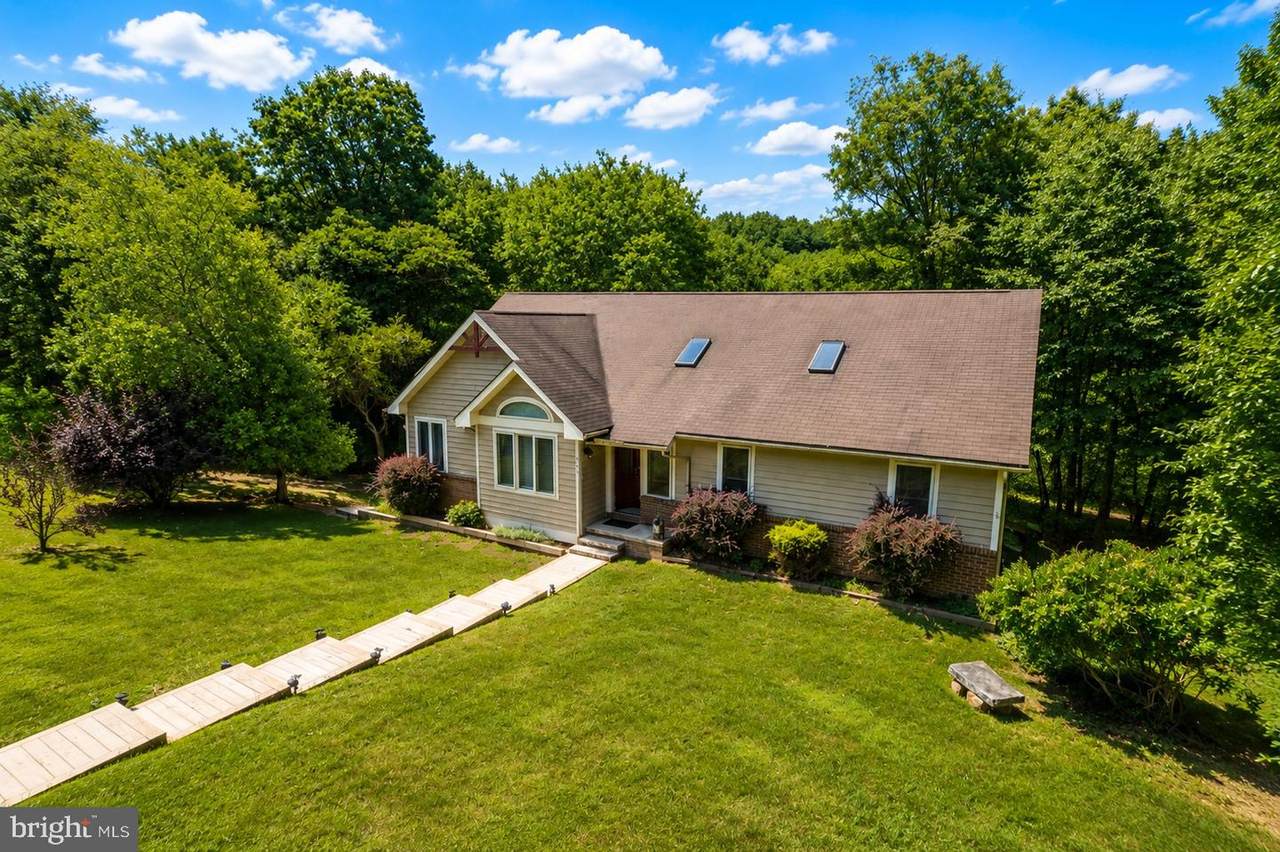 365 Pinnacle Drive - Photo 1