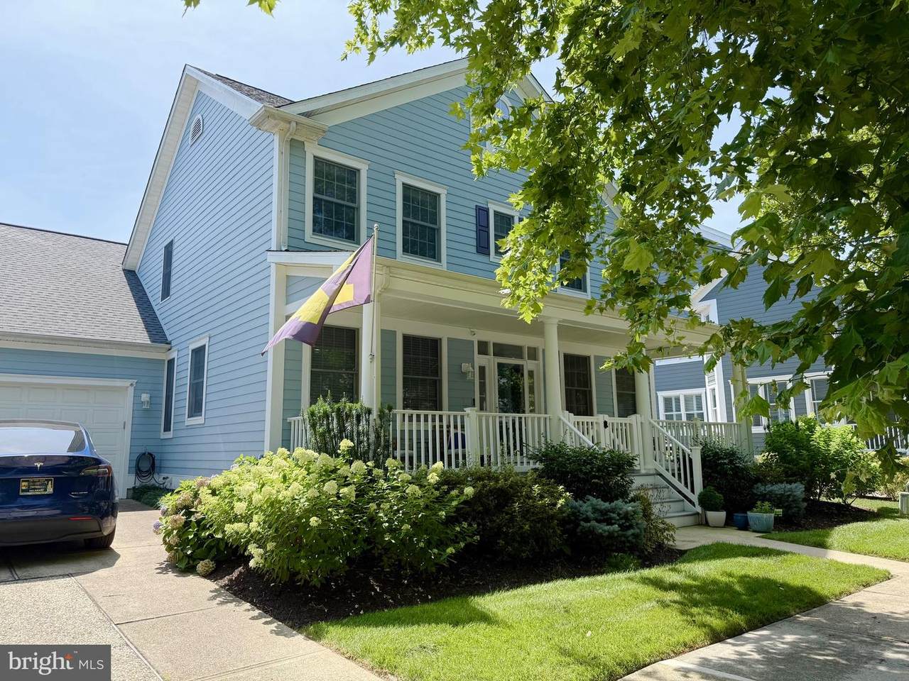 25 Sycamore Street - Photo 1
