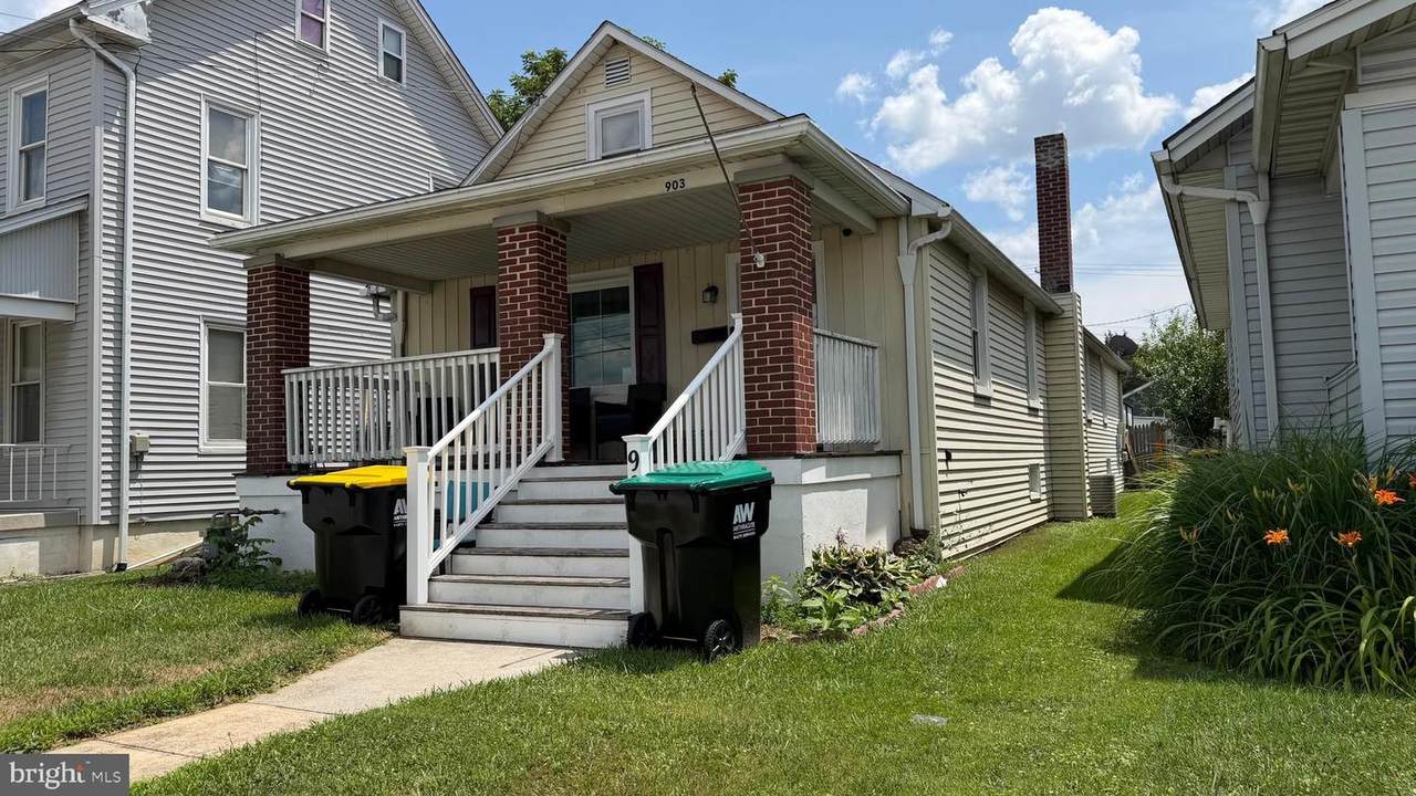 903 York Street - Photo 1