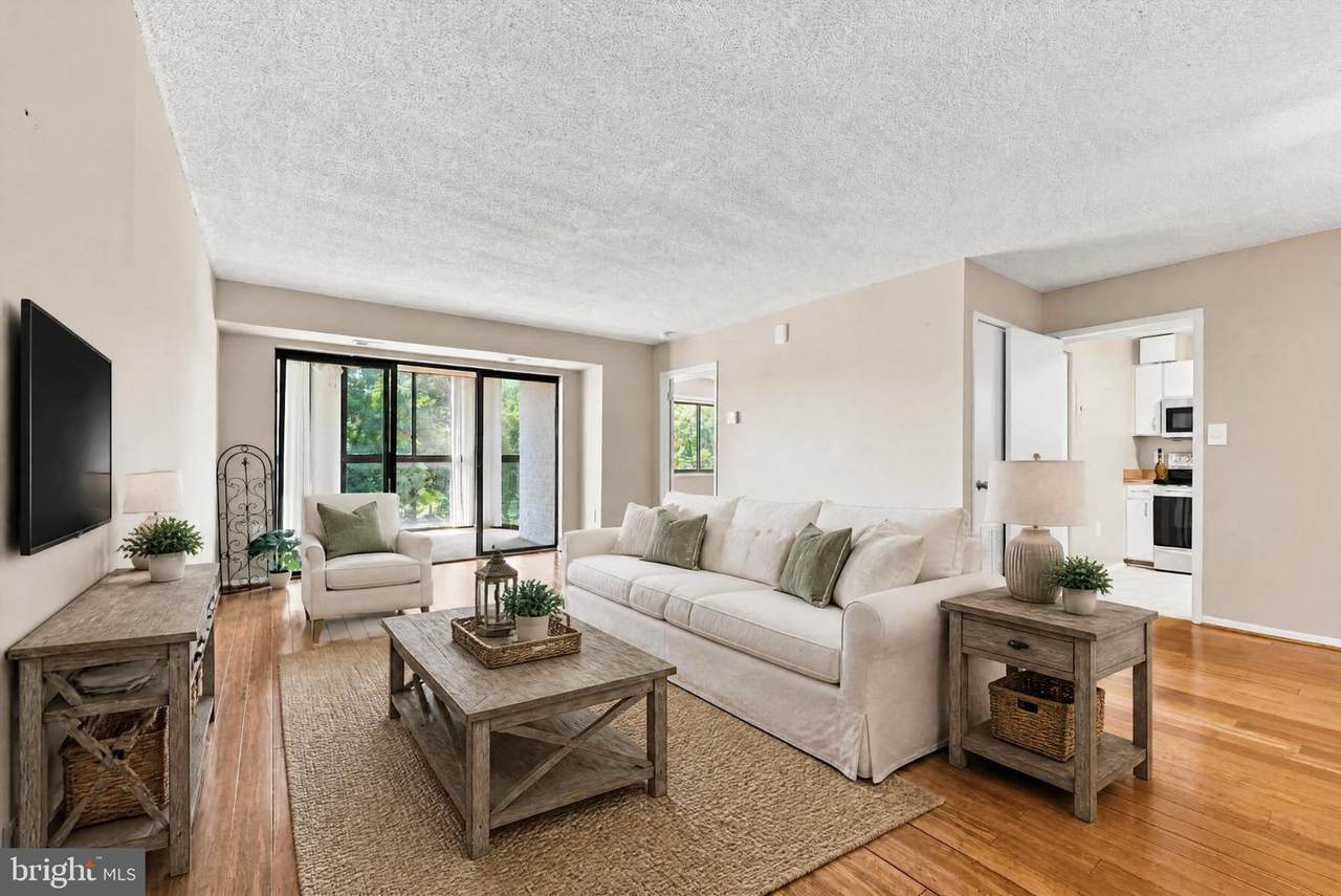 15107 Interlachen Drive - Photo 1