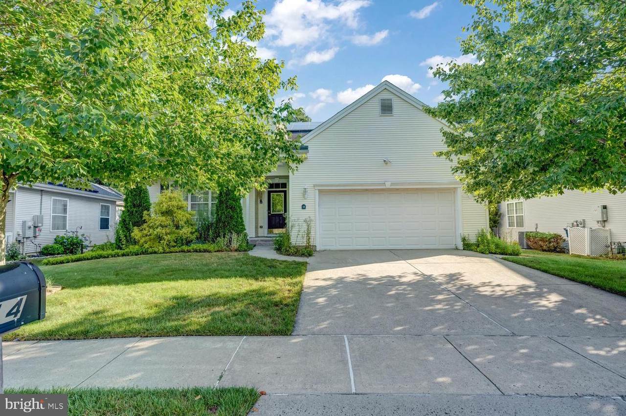 14 Sweetwater Drive - Photo 1
