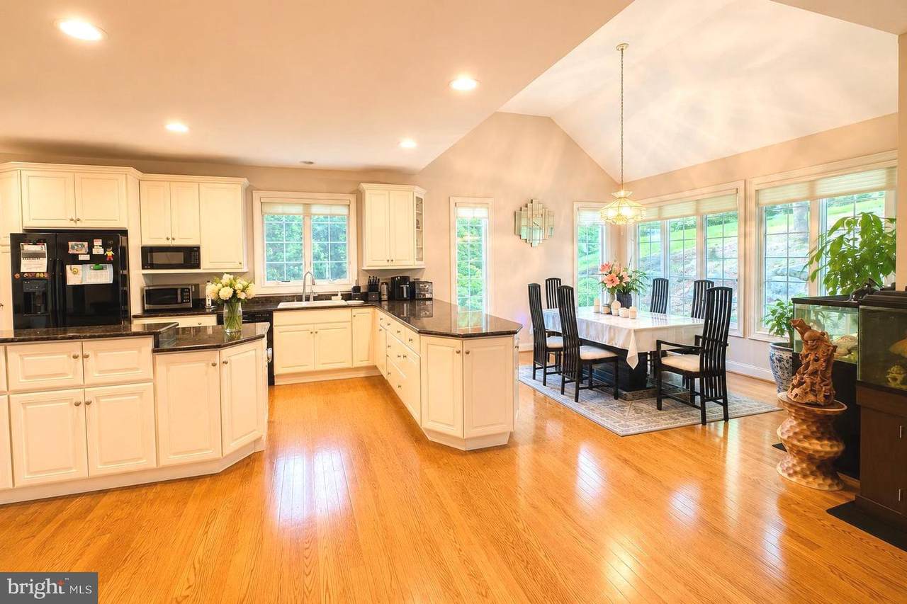 15 Oxford Way - Photo 1