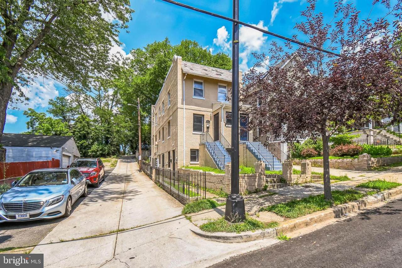 1608 W Street - Photo 1
