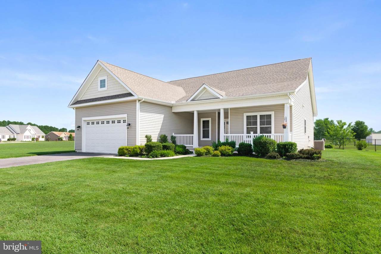7510 Broad Creek Circle - Photo 1