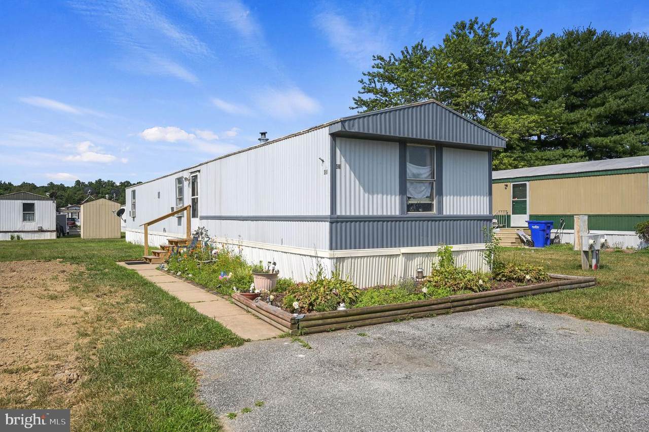 411 Balsam Drive - Photo 1