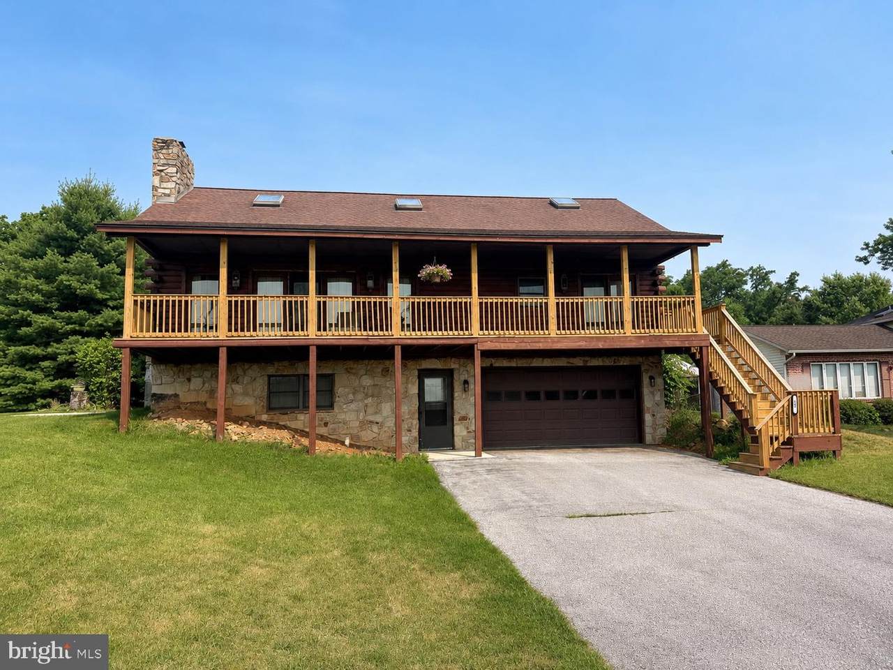 19 Lake Meade Drive - Photo 1