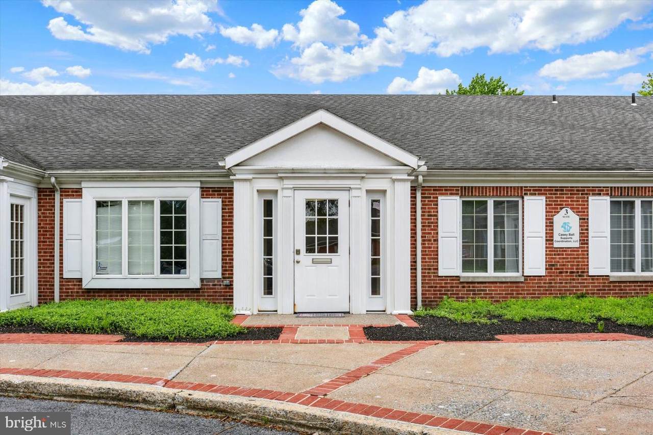 2213 Forest Hills Drive - Photo 1