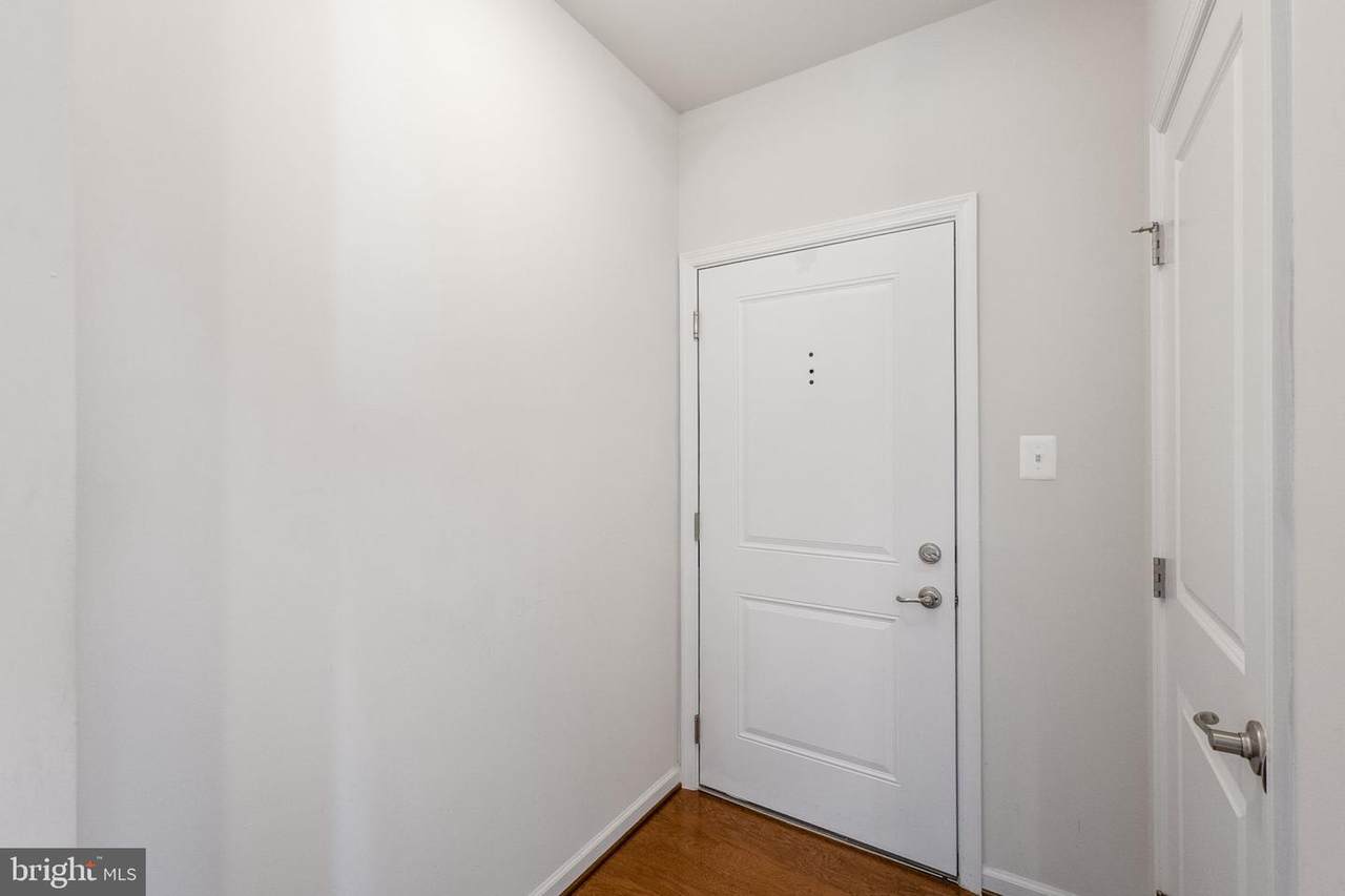 https://bt-photos.global.ssl.fastly.net/brightmls/1280_boomver_1_805165819098-2.jpg