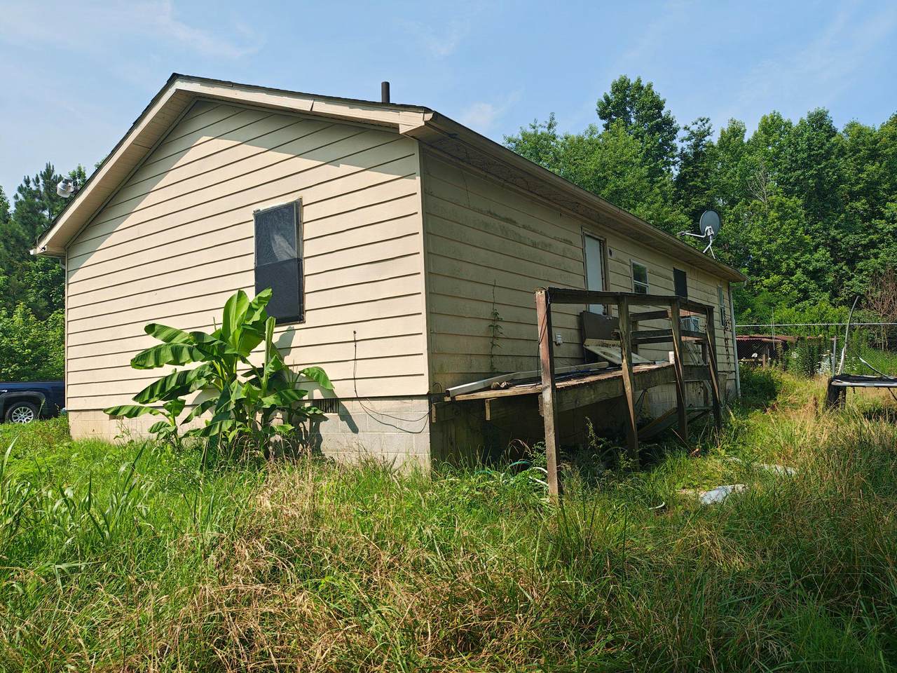 https://bt-photos.global.ssl.fastly.net/brightmls/1280_boomver_1_805166217512-2.jpg