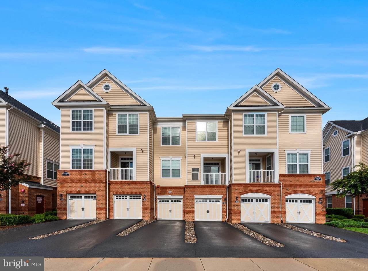 23290 Milltown Knoll Square - Photo 1