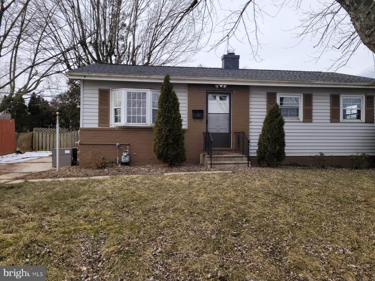 1314 Woodbridge - Photo 1