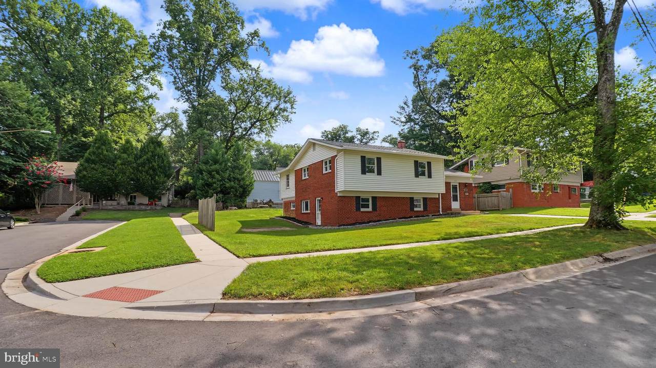11419 Lund Place - Photo 1