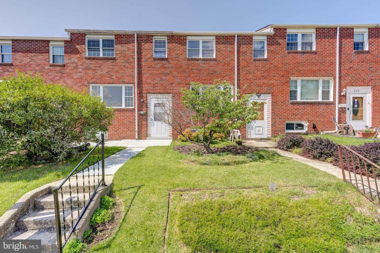 913 Regina Drive - Photo 1