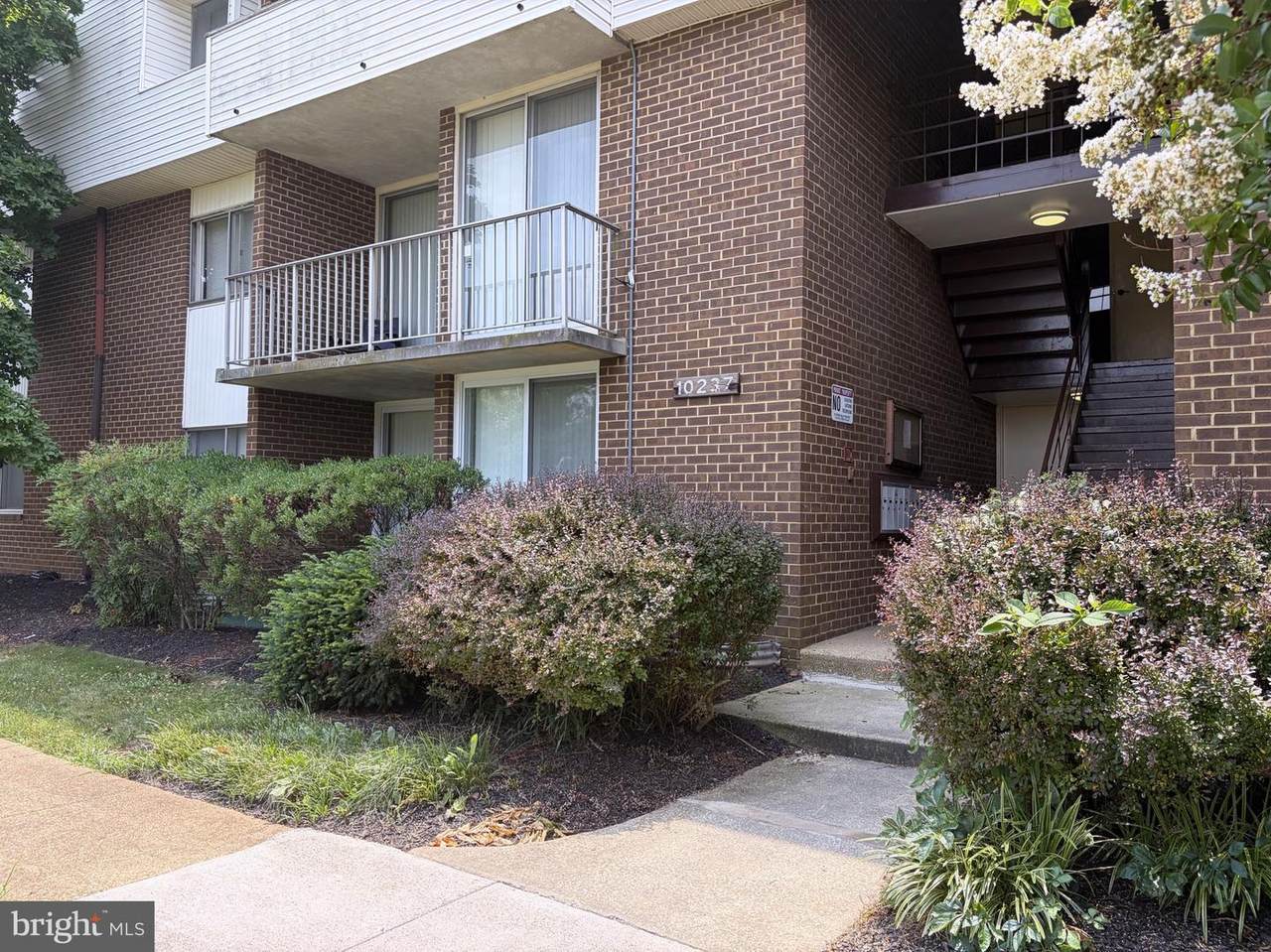 10237 Prince Place - Photo 1