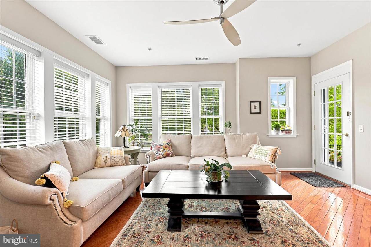 6107 Lilac Court - Photo 1