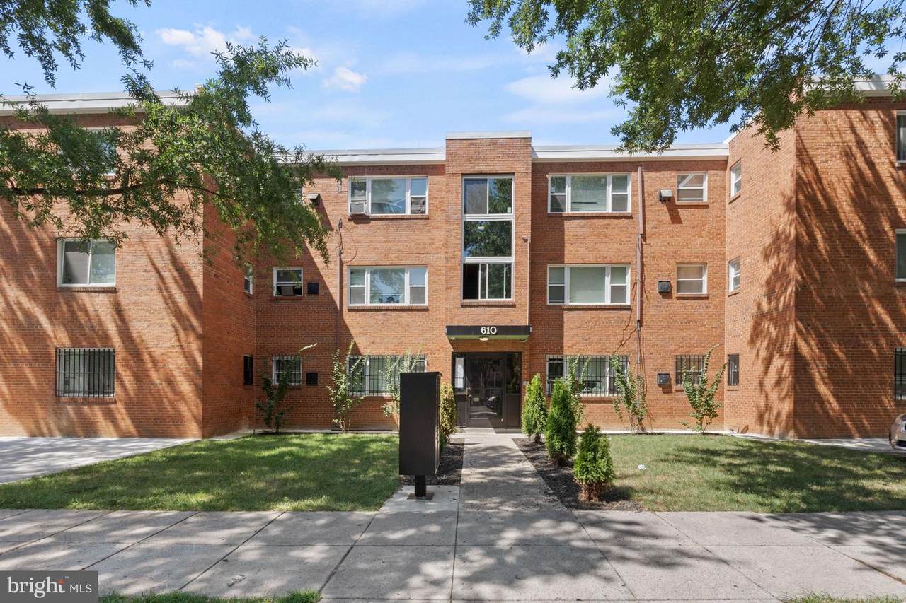610 57TH Street - Photo 1